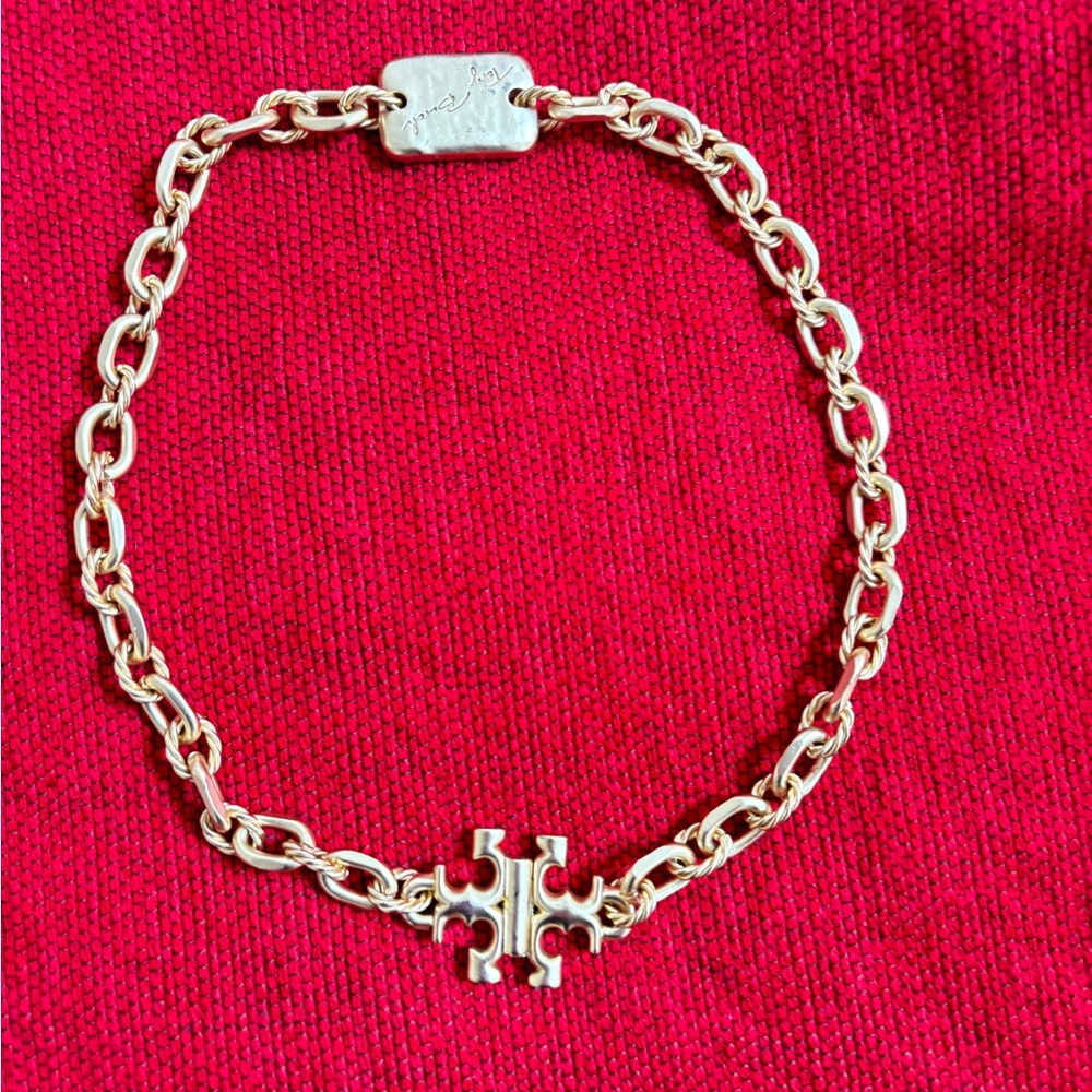 Beautiful chunky Tory Burch collar necklace